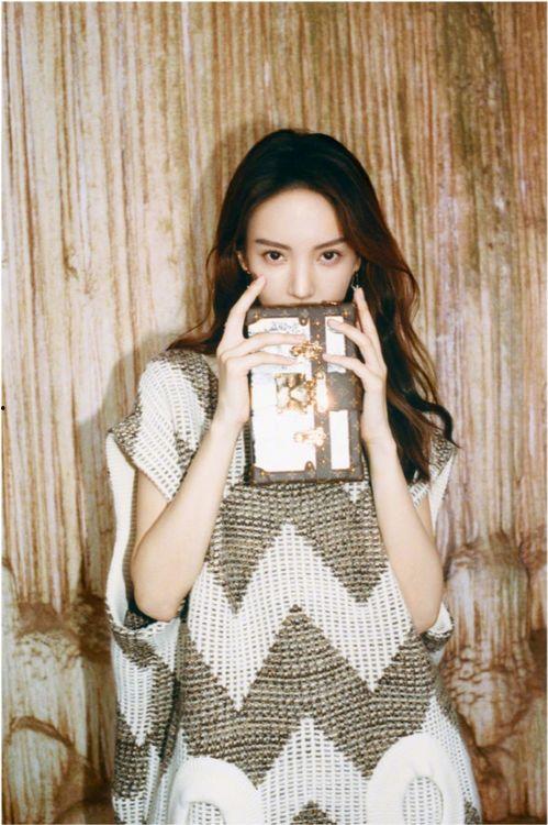 娱乐圈吃瓜爆料罗云熙,娱乐圈风云再起,揭秘明星背后的故事